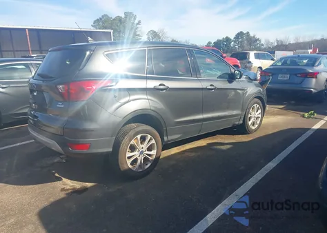 2019 Ford Escape Se z USA, uszkodzony, nr VIN 1FMCU0GD0KUC20210